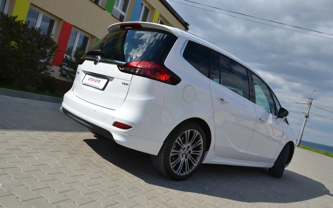 Opel Zafira cena 38900 przebieg: 229000, rok produkcji 2013 z Sokółka małe 232